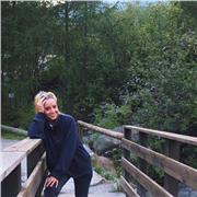 Laureata in Economia e Gestione dei beni culturali con precedente diploma in maturità classica, impartisco lezioni di italiano e grammatica e ogni altra materia umanistica. Pregressa esperienza per elementari e medie. A presto!